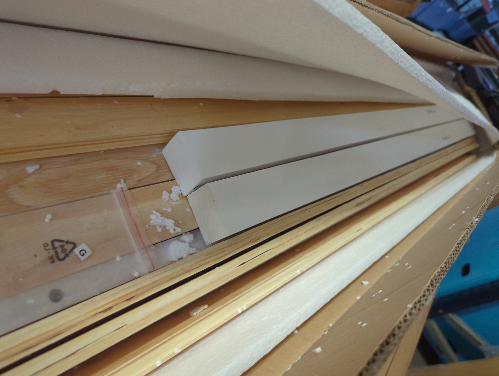 Panel Bed Frame Queen Grand Lit White 2 BOXES