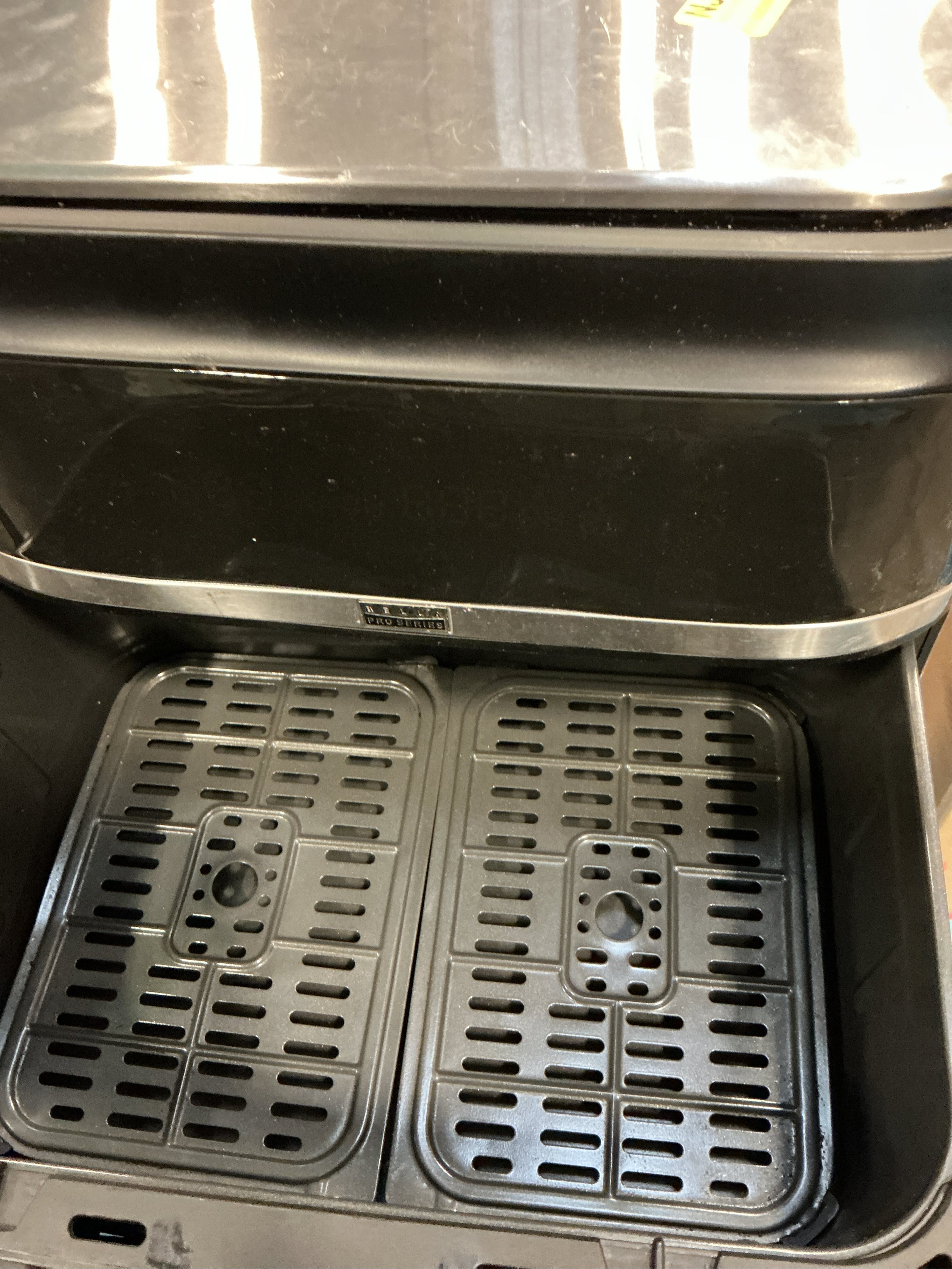 Stainless Steel 9-qt. TriZone Touchscreen Air Fryer with Dual Flex Basket by bella PRO