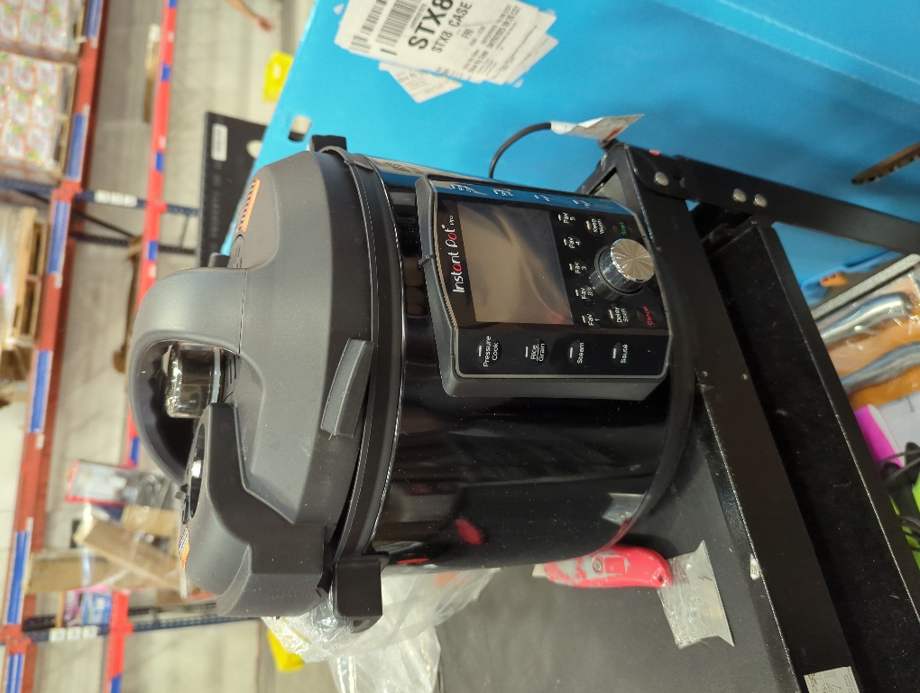 Instant Duo Pro Stainless Steel Pressure Cooker 13.4 in. 6 qt Black