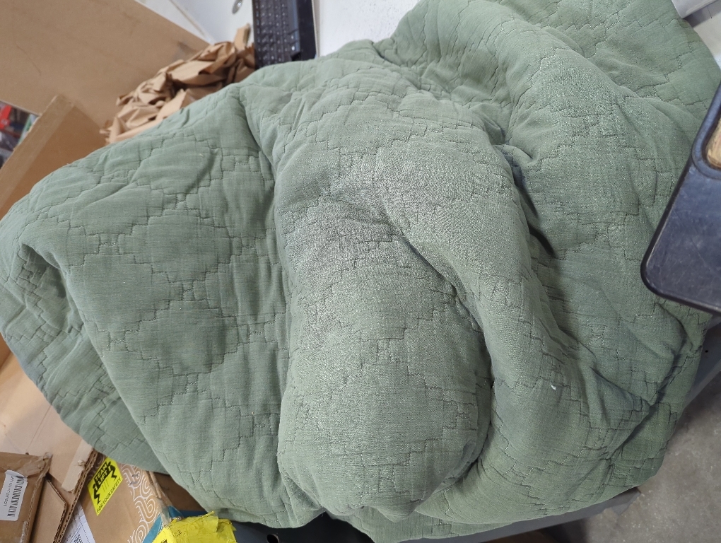 palassio Sage Green 100% Cotton Quilt Queen Size Bedding Sets with 2 Pillow Shams, Lightweight Textured Farmhouse Country Bedspread Soft Shabby Chic Patterned Coverlet for All Season, 3 Pieces