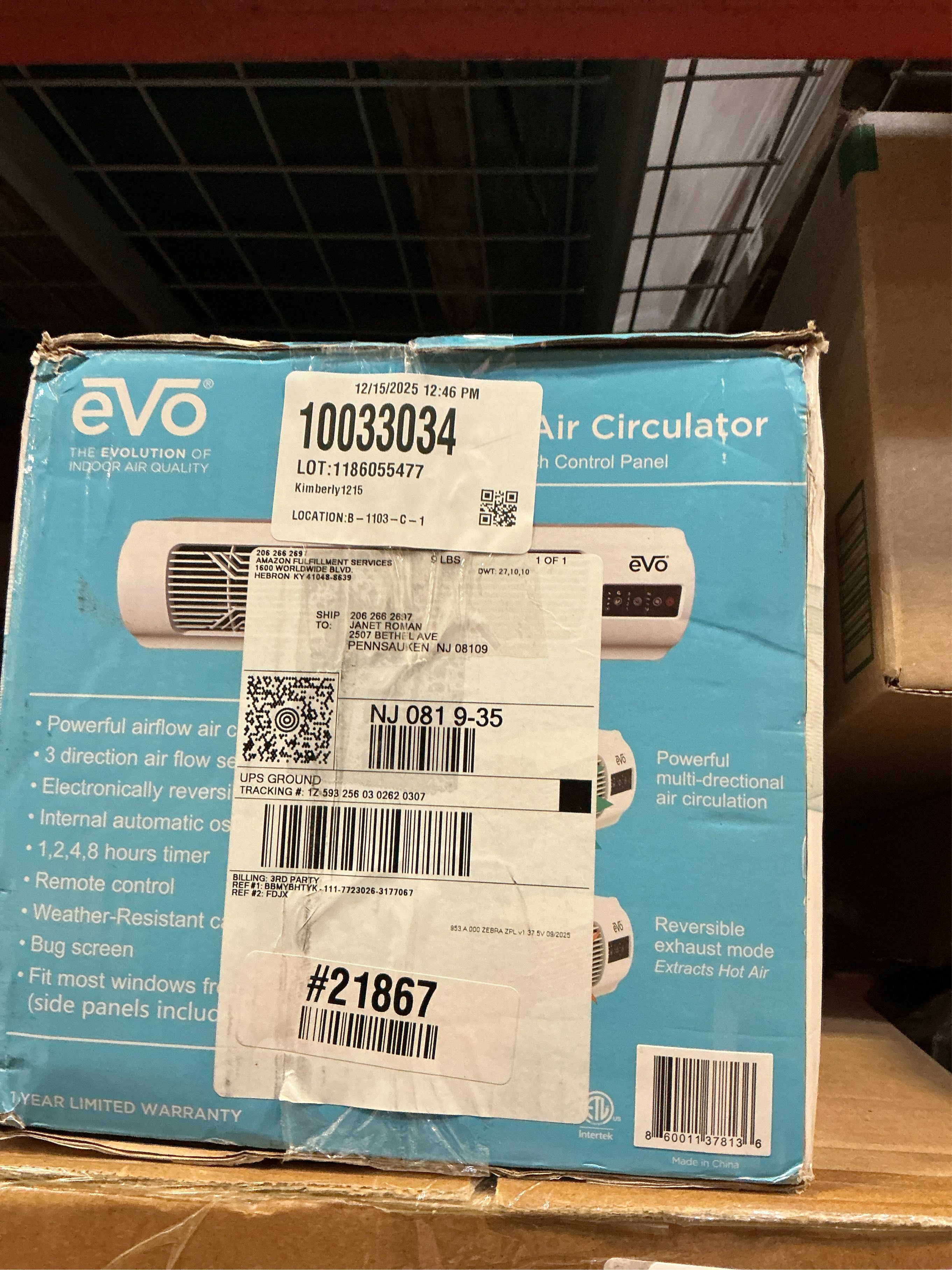 25 in 4 Fan Speeds Window Fan in White with Adjustable Side Panels