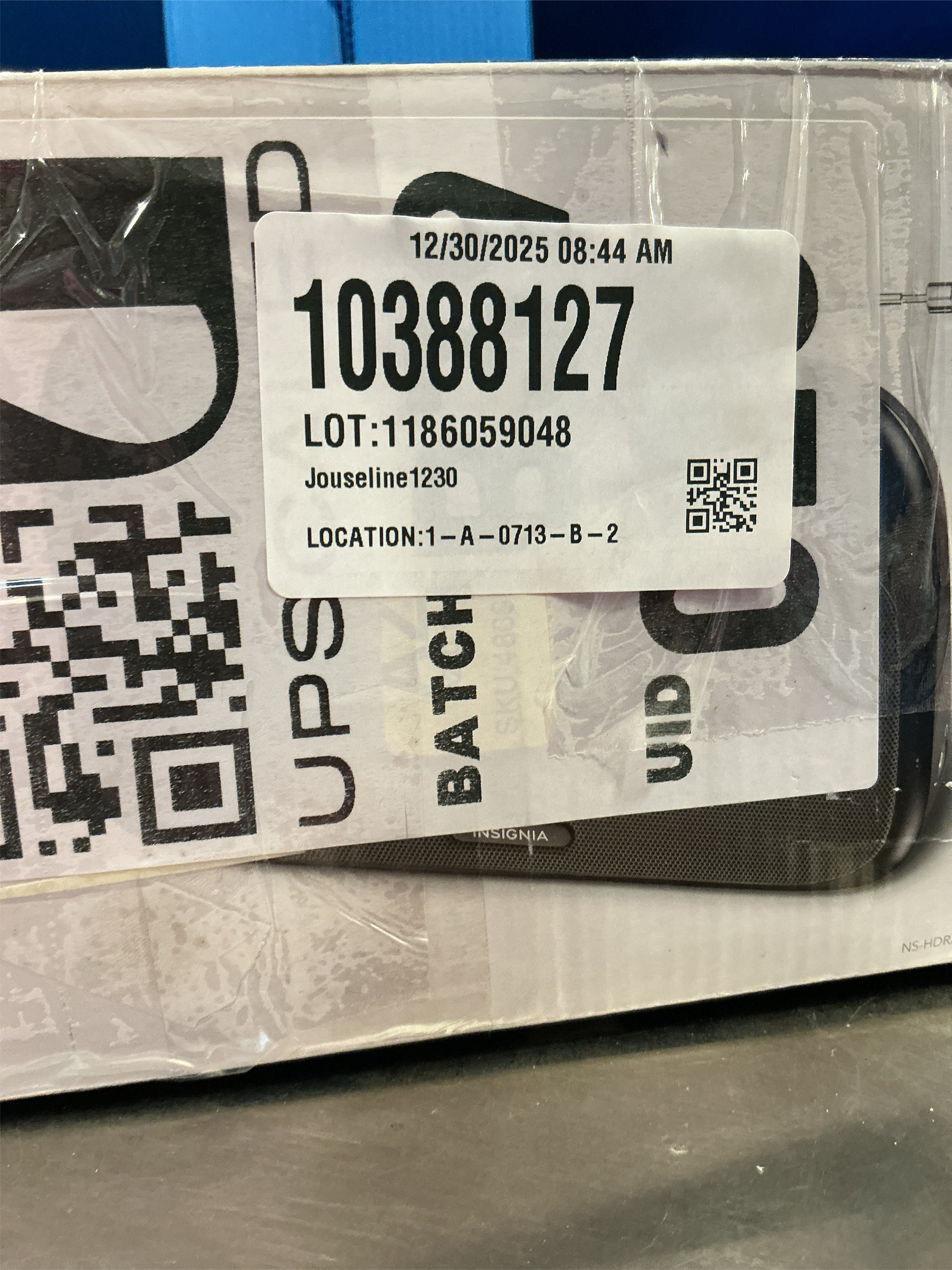 Insignia™ - Tabletop FM/HD Radio - Black