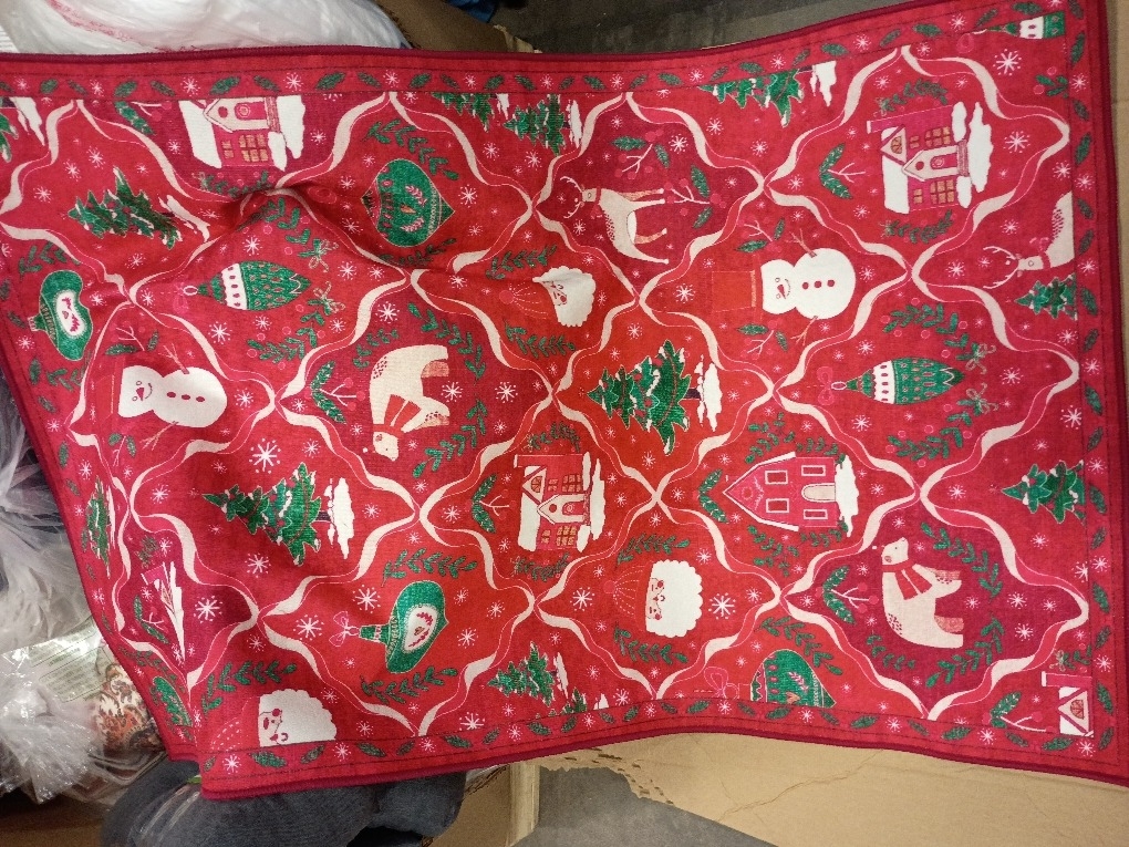 Christmas Area Rug  for Living Room, Washable Rug for Bedroom, Christmas Home Decor, Holiday Print Carpet, Low Pile Non Slip Mat with Rubber Backing, Red Christmas Tale Pattern