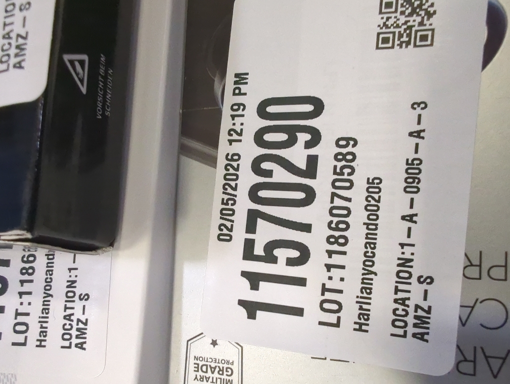 ESR Camera Lens Protector for iPhone 17 Pro Max/17 Pro/16 Pro Max/16 Pro/15 Pro Max/15 Pro/14 Pro Max/14 Pro, Ultra-tough HD Individual Camera Protectors, Ultra-thin Tempered Glass, 1 Pack, Black