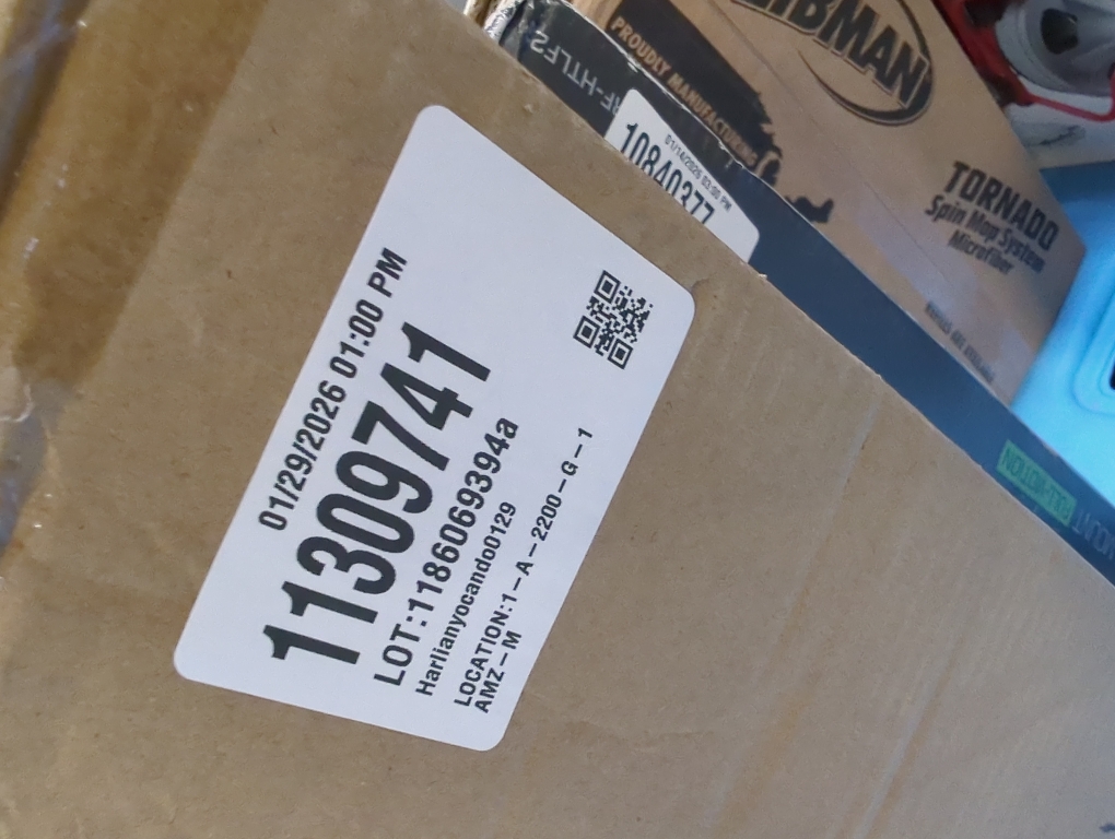 Bottle Service Sign, VIP LED Letter Bottle Presenter, Color Display Lights with 4 Sets Letters & 1 Numbers Kit, Hand Holding Light Box Sign for Party, Bar & Night Club (vip)