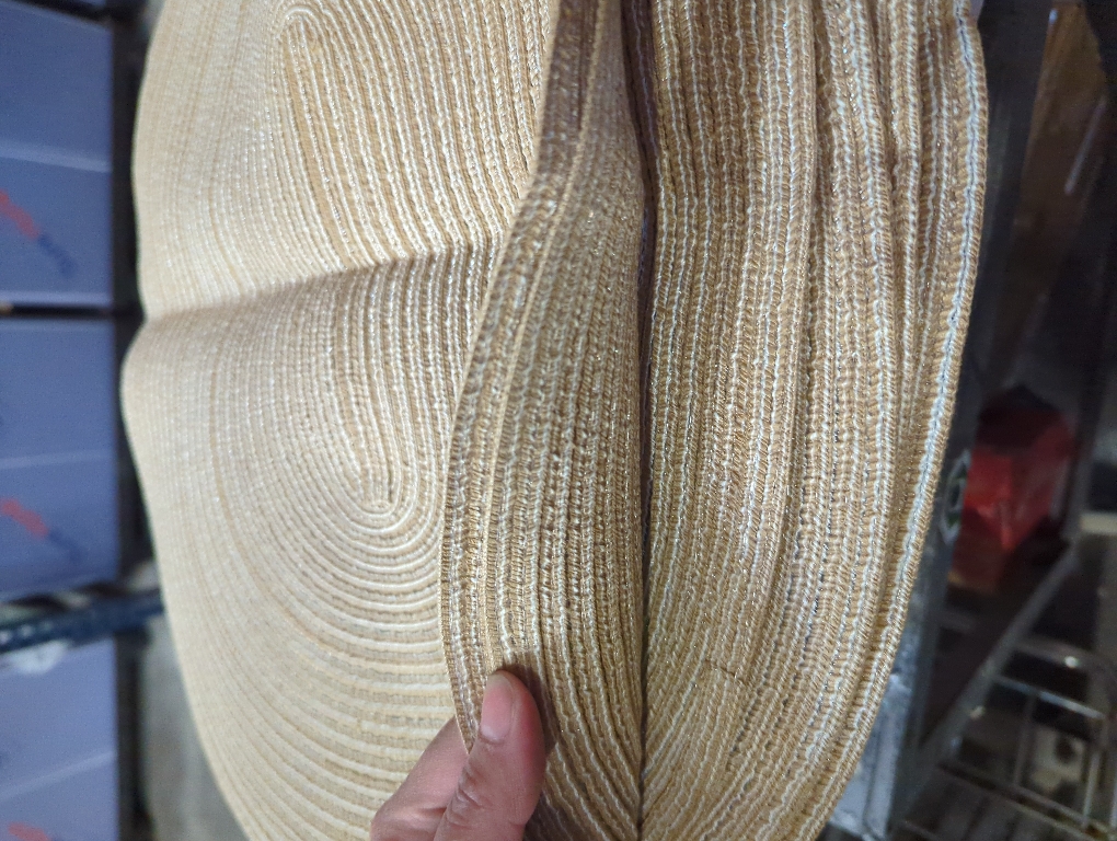 JeogYong Oval Placemats Set of 6 Washable Placemats Woven Placemats 14 x 20 Inch Oval Heat-Resistant Table Mats for Dining Tables, Indoor & Outdoor Decorations (Coffee)