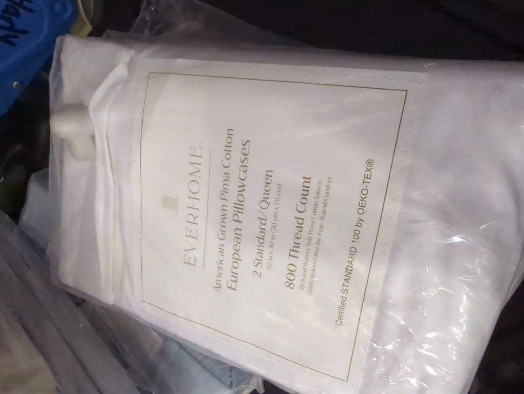 Everhome PimaCott Sateen 800-Thread-Count Standard Pillowcases in White (Set of 2)