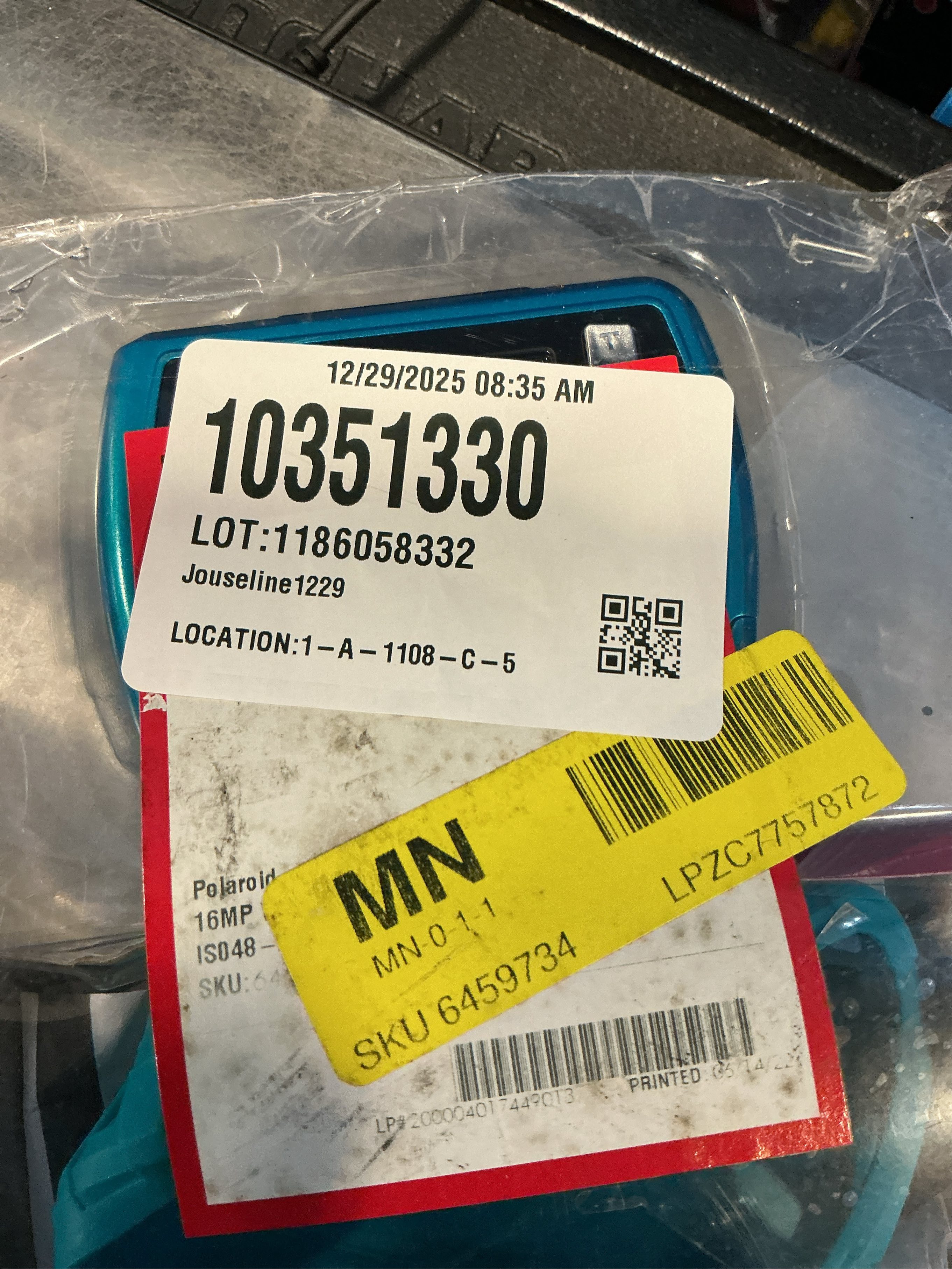 Polaroid 16MP Waterproof Digital Camera - Teal (IS048-Teal)