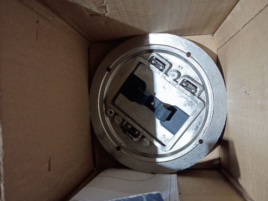 Hubbell RACO 1-Gang Galvanized Steel New Work/Old Work Round Electrical Box