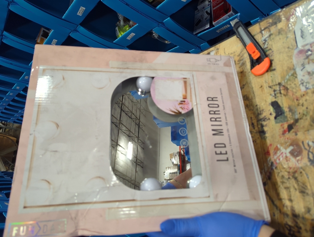 Vanity Mirror with Lights,Makeup Mirror with Lights,Light up Mirrors with Smart Touch 3 Colors Dimmable,Mirror with Lights with 360° Rotation