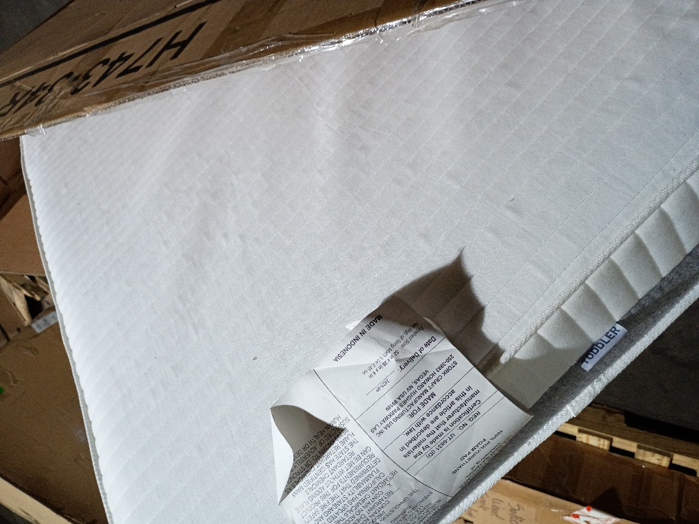 Graco Ultra Premium 6-in Crib Foam Mattress in a Box