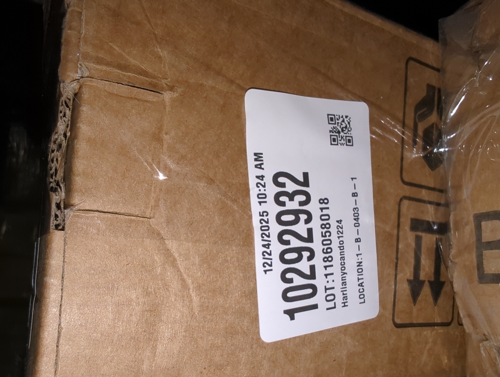 Kazai. Wall-Mounted Coat Rack 'Toke' - Modern Design Coat Rack with Hidden Wall Hooks - Solid Wood Veneer Panel Coat Hanger - Oak, White