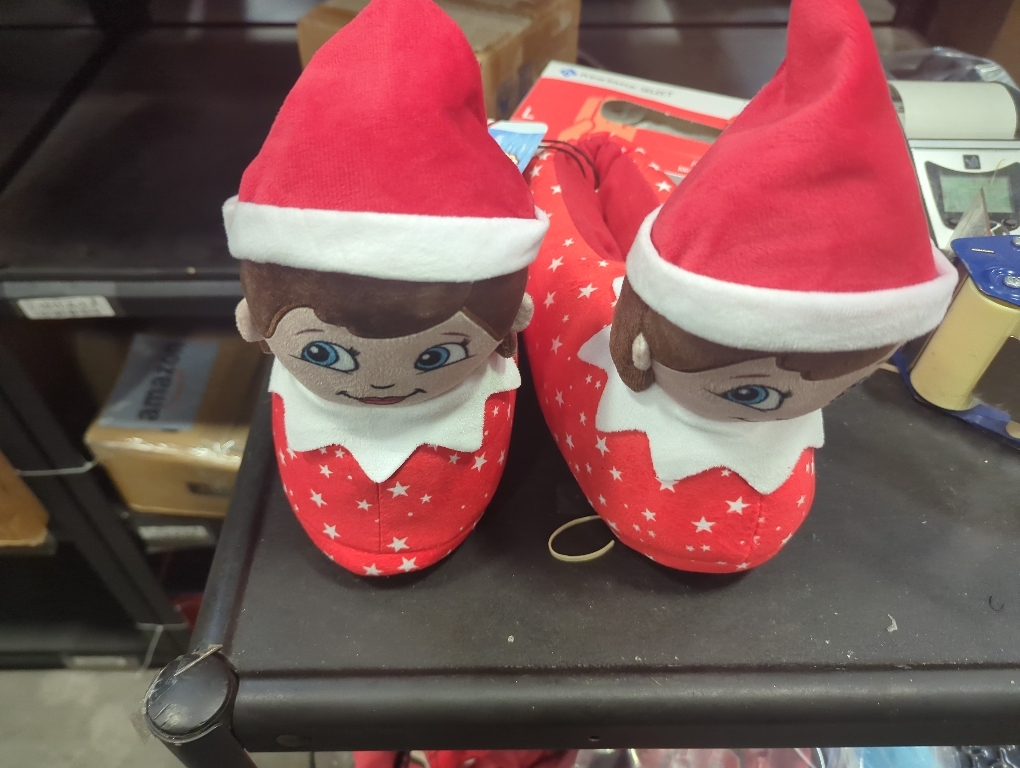 Size 9-10  Color red The Elf on the Shelf Slippers