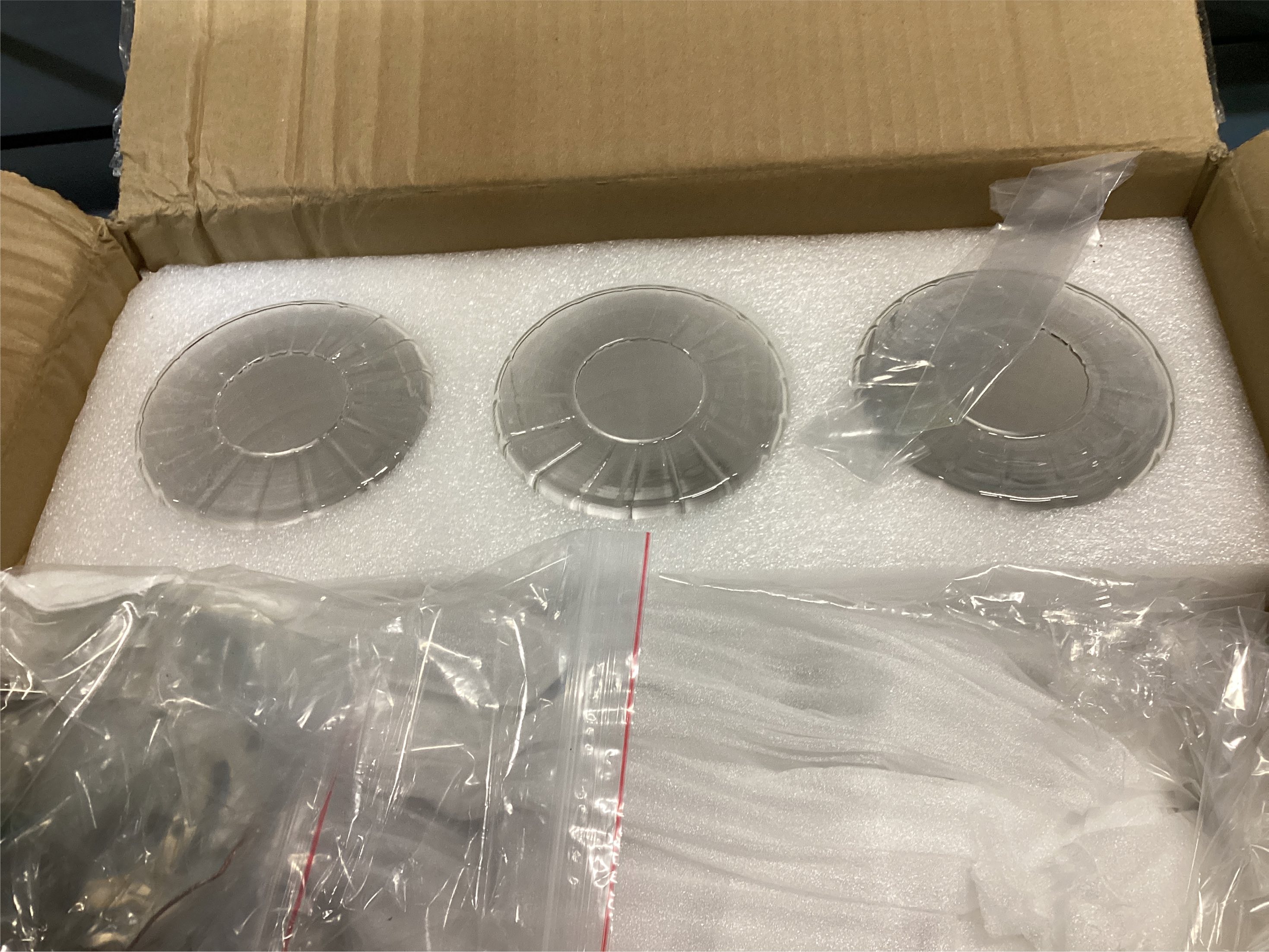 SHIGUANG Black Chandelier, 3 Light Chandeliers for Dining Room Light Fixtures Over Table, Industrial Hanging Pendant Lighting with Glass Shade for Kitchen Island Farmhouse Entryway