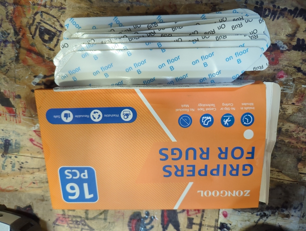 ZONGOOL 16 PCS Rug Tape, Reusable Washable Grippers for Rugs, Double Sided Non-Slip Rug Pads for Hardwood Floors, Rug Stoppers to Prevent Sliding, White