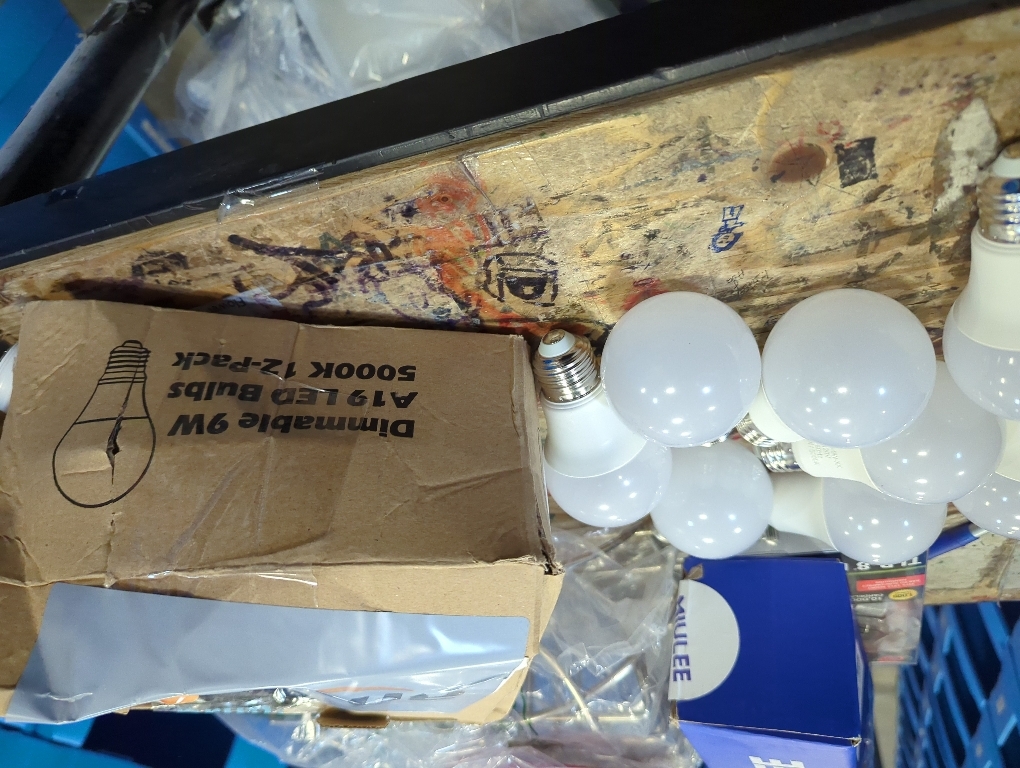 11Pack ...... LED Light Bulb, 60 Watt Equivalent LED Bulb, Daylight White 5000K, 850 Lumen, E26 Base, Non-Dimmable, 9W Bright White LED Bulb