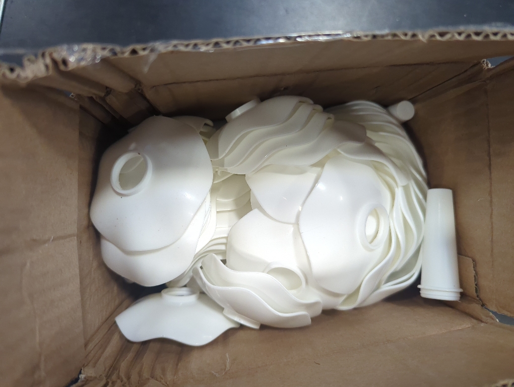 EBaokuup Reusable Candle Drip Protectors,Detachable Plastic Candle Holders with Wax Catcher,Candle Bobeches for Church Vigil Christmas Eve Wedding Party Tapers Candlesticks