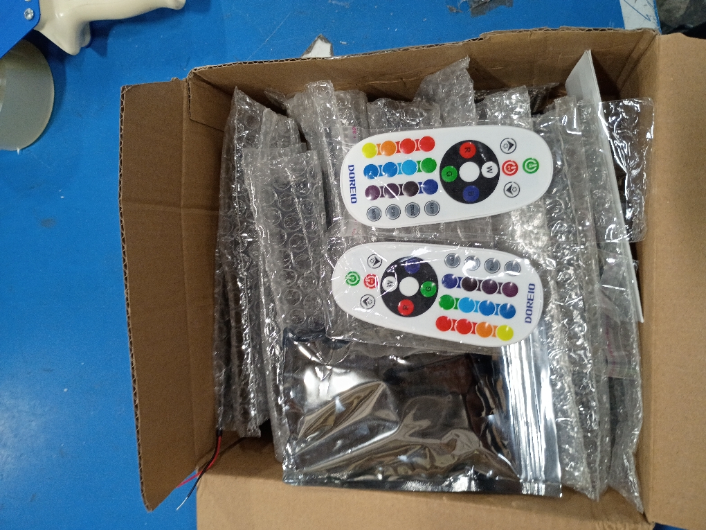 5W RGB Retaining Wall Lights 7 inch LED Hardscape Lighting Color Changing Low Voltage Landscape Paver Lights 12V Step Lights Outdoor Waterproof Stair Deck Lighting (6 Pack Connectors)