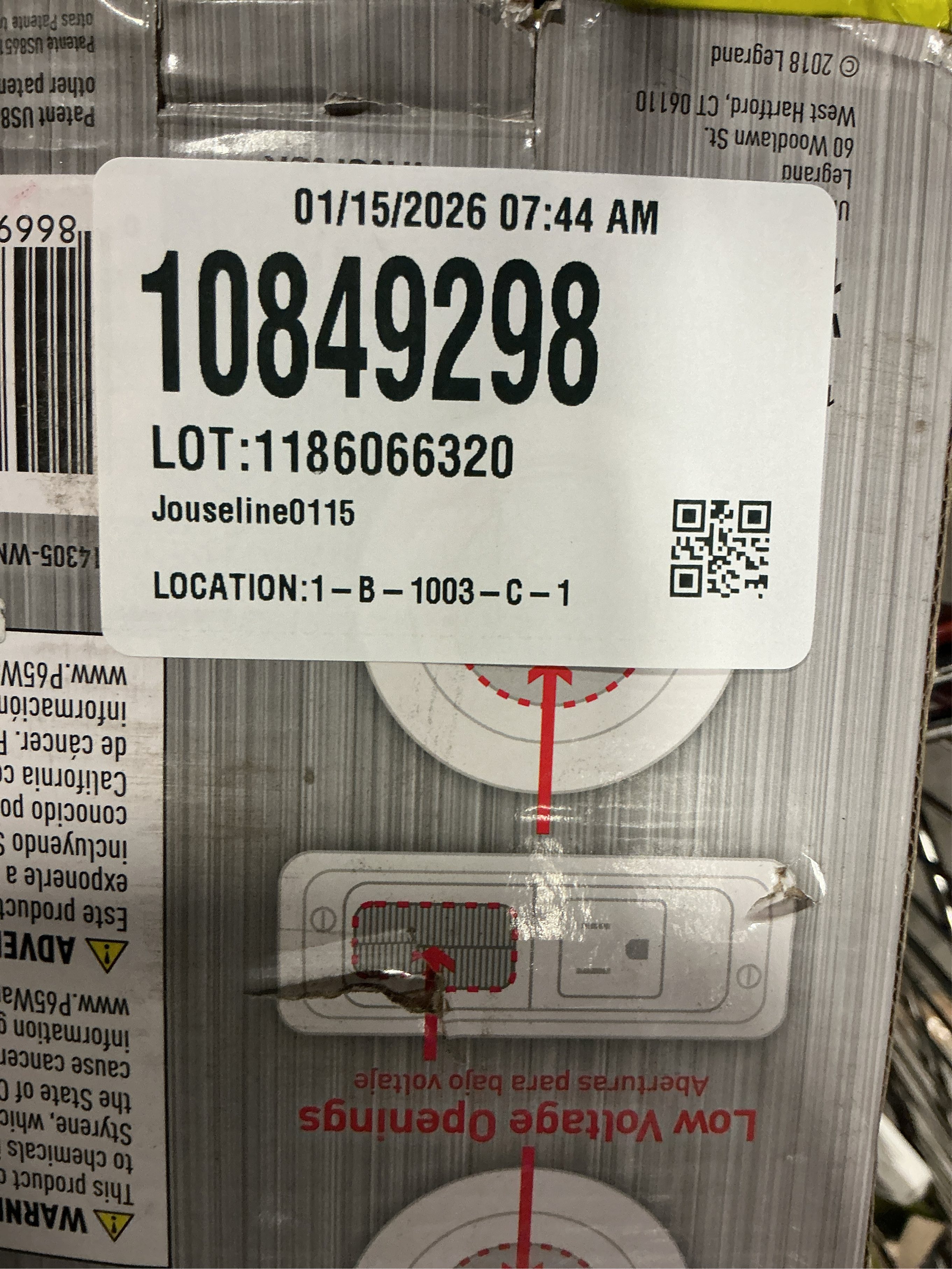 Legrand Wiremold WMC801 In Wall TV Power and Soundbar Grommet Kit, Cable Management Kit, Mounting Brackets and Hole Saw Included, White (1 Pair)