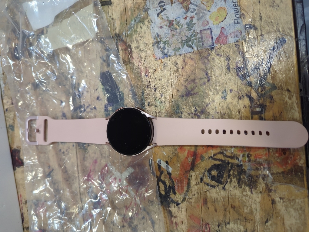 SAMSUNG Galaxy Watch 5 40mm Bluetooth Smartwatch w/Body, Health, Fitness and Sleep Tracker, Sapphire Crystal Glass, Enhanced GPS Tracking, US Version, Pink Gold Bezel w/Pink Band (Renewed)