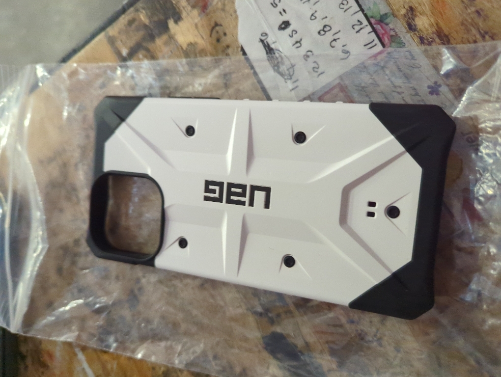 URBAN ARMOR GEAR UAG [Updated Ver] Compatible with iPhone 15 Pro Case 6.1 Pathfinder White Built-in Magnet Compatible with MagSafe Charging Rugged Military Grade Dropproof Protective Cover