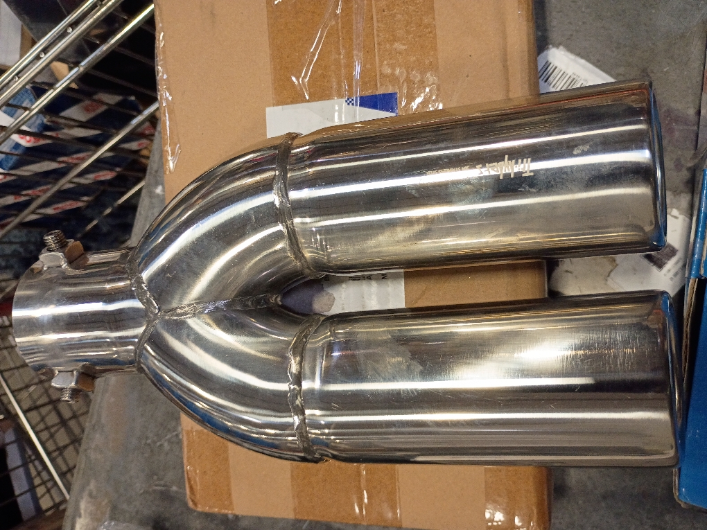 2.5 inch 6.3cm Universal Dual Exhaust Tip Stainless Steel Muffler Tail Pipe For Car Pickup trucks (Blue Straight)