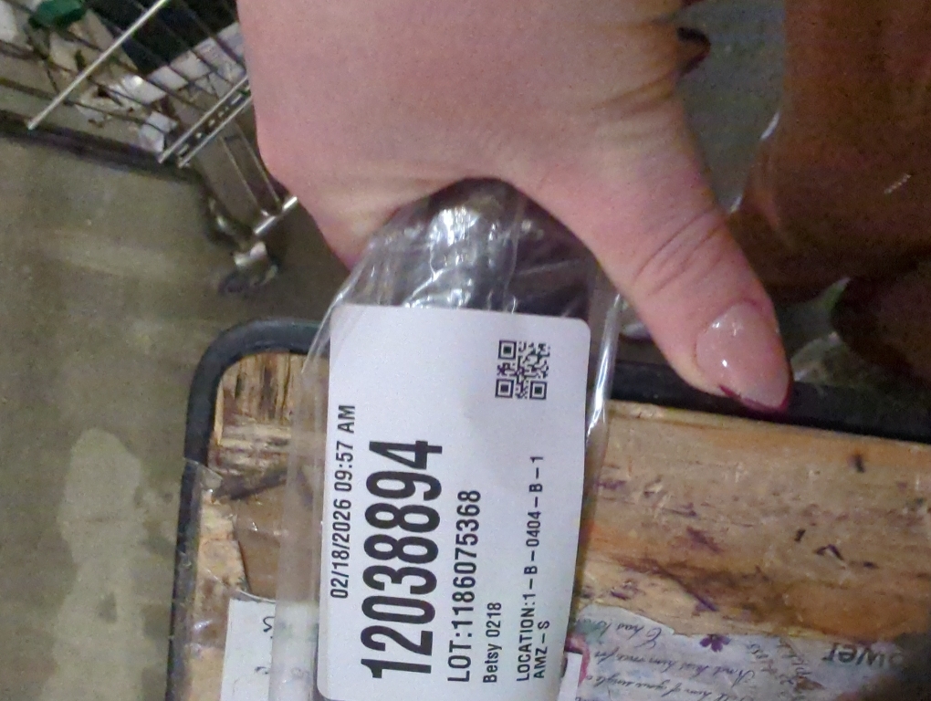 Aluminum Floor Transition Threshold Strip, Door/Carpet/Tile/Threshold Reducer, Doorway Edge Trim for Laminate Floor Mat Carpet and Vinyl Tile (Black, 36Inch)