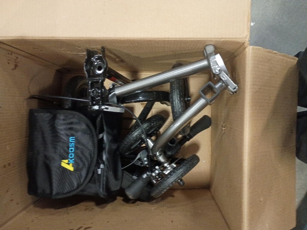 Collapsible All Terrain Knee Scooter for Adults for Foot Surgery, Adjustable Knee Walker Cart Scooters with Basket, Clearance Knee Crutchs Alternative for Broken Leg Ankle Injuries, Dual Brakes, Grey