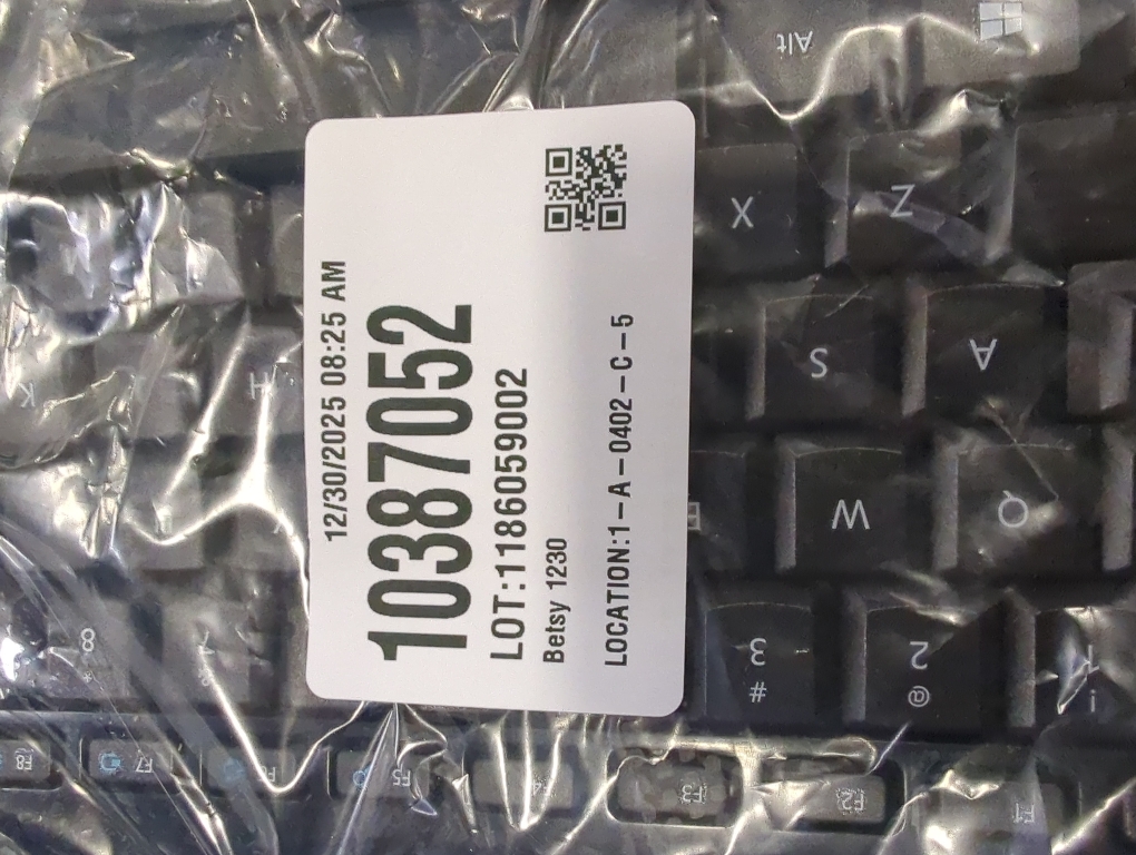 Microsoft Wireless Desktop 850 with AES ) - Black. Wireless Keyboard and Mouse Combo. Snap-In USB Transciever. Right/Left Hand Use Mouse