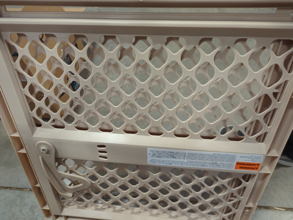 Toddleroo by North States - Supergate Ergo Baby Gate: Plastic Baby Gate for Stairs & Doorways - Adjustable Indoor Safety Gate - Made in USA - 26 to 42 Inches Wide - 26 Inches Tall - Sand