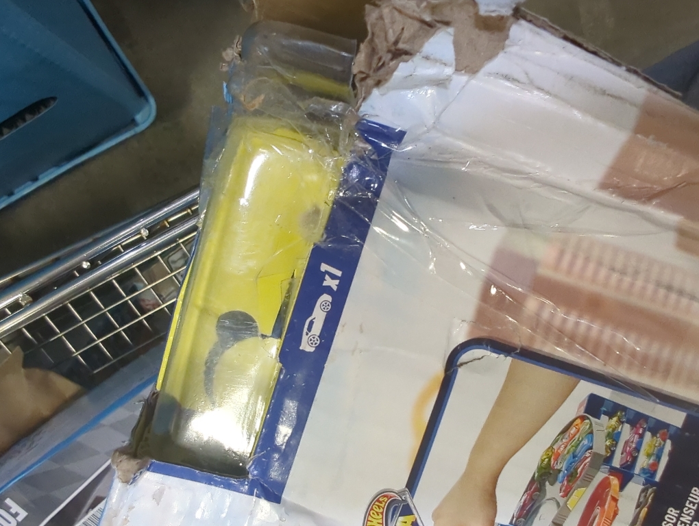 missing car ​Hot Wheels® City Mega Garage Playset