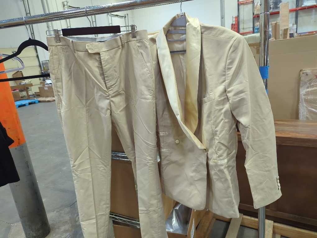 SIZE Medium Mens Slim Fit 2 Piece Suit Two Button Notched Lapel Solid Suit Jacket Pants Set Tuxedo for Prom