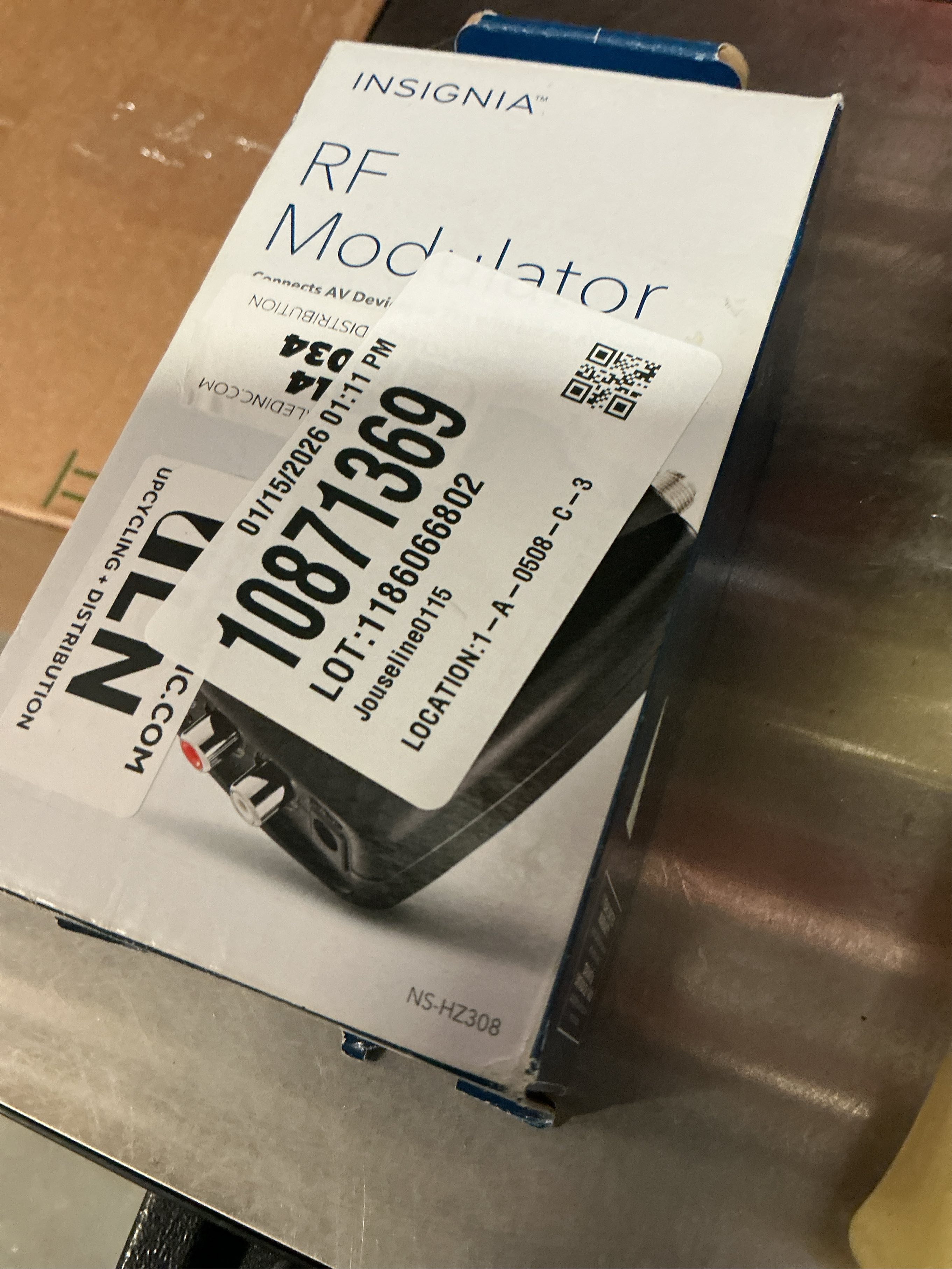 Insignia - Rf Modulator - Black