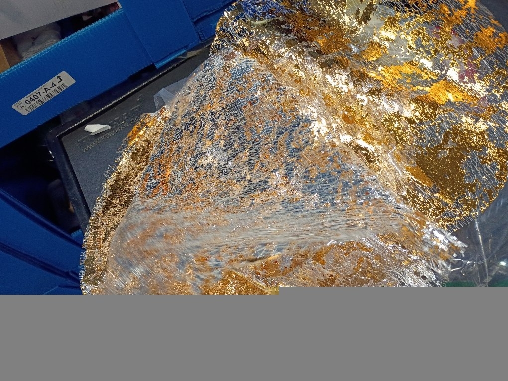 50 Pieces Gold Placemats, 13 Inch Disposable Round Foil Table Mats Bulk, Metallic Mesh Pressed Table Doilies Runners for Home Decor, Dining Table, Birthday Party, Wedding