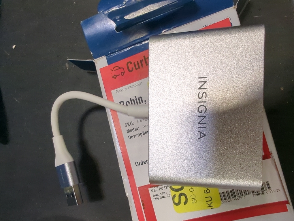 Insignia - USB to Dual HDMI Adapter - Model: NS-PU32H4A