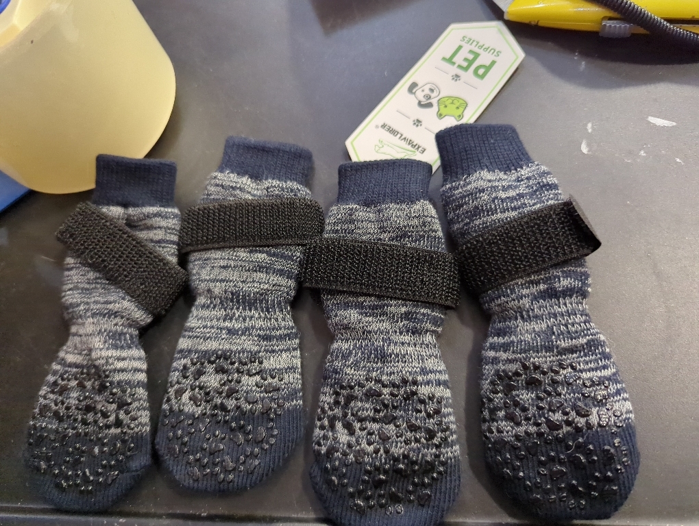 Size M KOOLTAIL Anti Slip Dog Socks to Prevent Licking Paws for Hot/Clod Pavement,Waterproof Long Snow Dog Boots&Paw Protectors with Straps Traction Control for Hardwood Floor for Small Medium Large DogsM