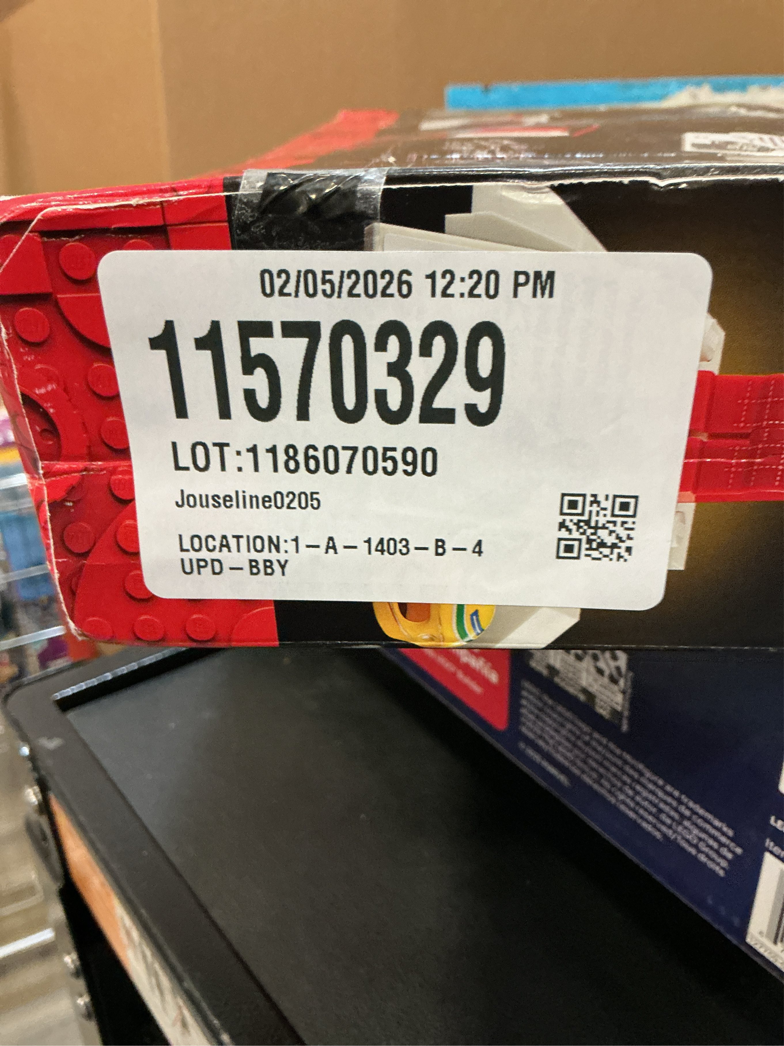 LEGO McLaren MP4/4 and Ayrton Senna Race Car Multicolored 693 pc