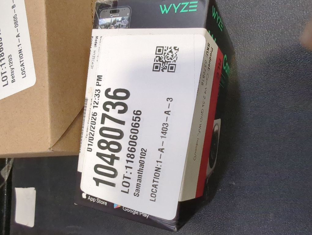 Wyze Cam V4 Plug-in Indoor and Outdoor Smart-Enabled Security Camera