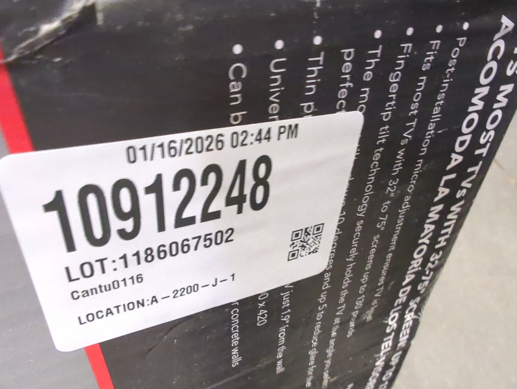 Rocketfish Tilting TV Wall Mount for 32–90 TVs - Wall Mount Bracket for TV - Full Motion Mount with Fingertip Tilt Technology - Mounting Bracket for Home Entertainment - Black