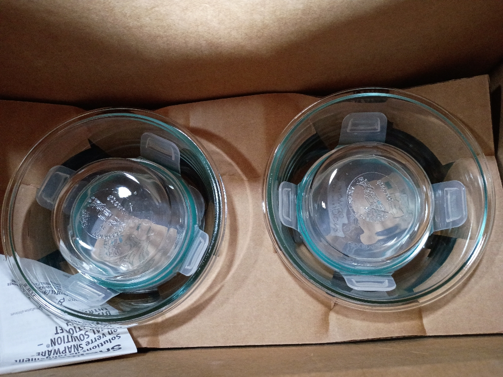 Snapware Pyrex 18-piece Glass Food Storage Set