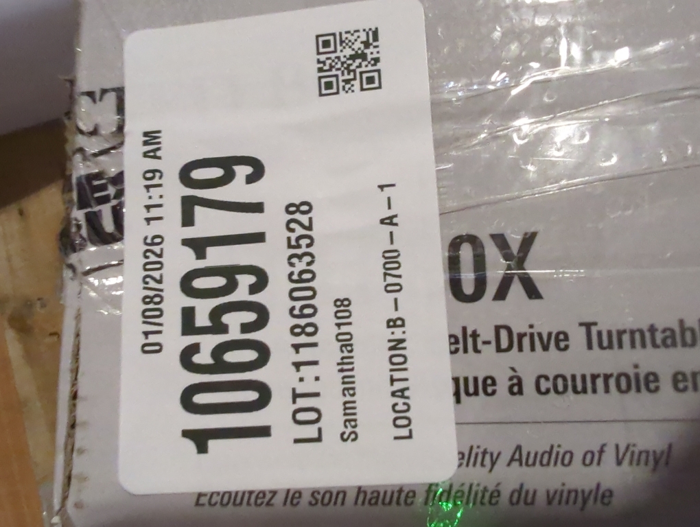 Fully Automatic Belt-Drive Turntable