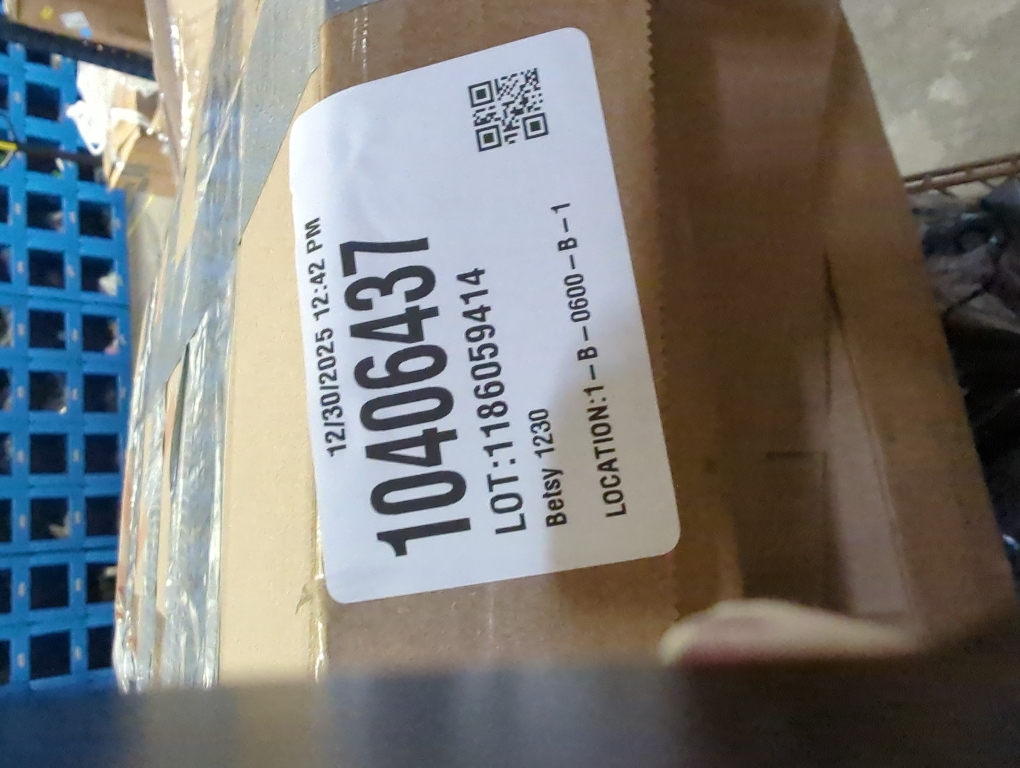 Black Bathroom Mirror for Over Sink - 22×30 Rectangle Bathroom Vanity Mirror Wall Mounted with Matte Aluminum Frame & Rounded Corners, Shatterproof Glass, Horizontal/Vertical