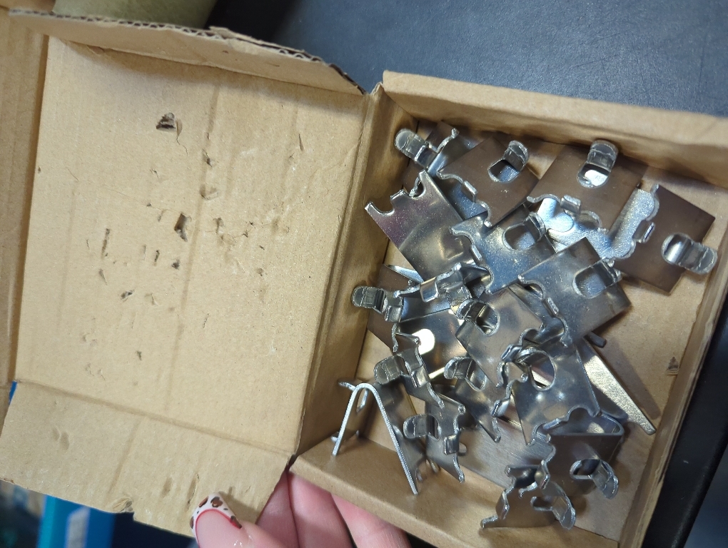 920158 Freezer Shelf Clip,Stainless Steel Shelf Clip for Refrigerator,Freezer Cooler Shelf Support,Replacement Shelf Square Buckles Clips (16)