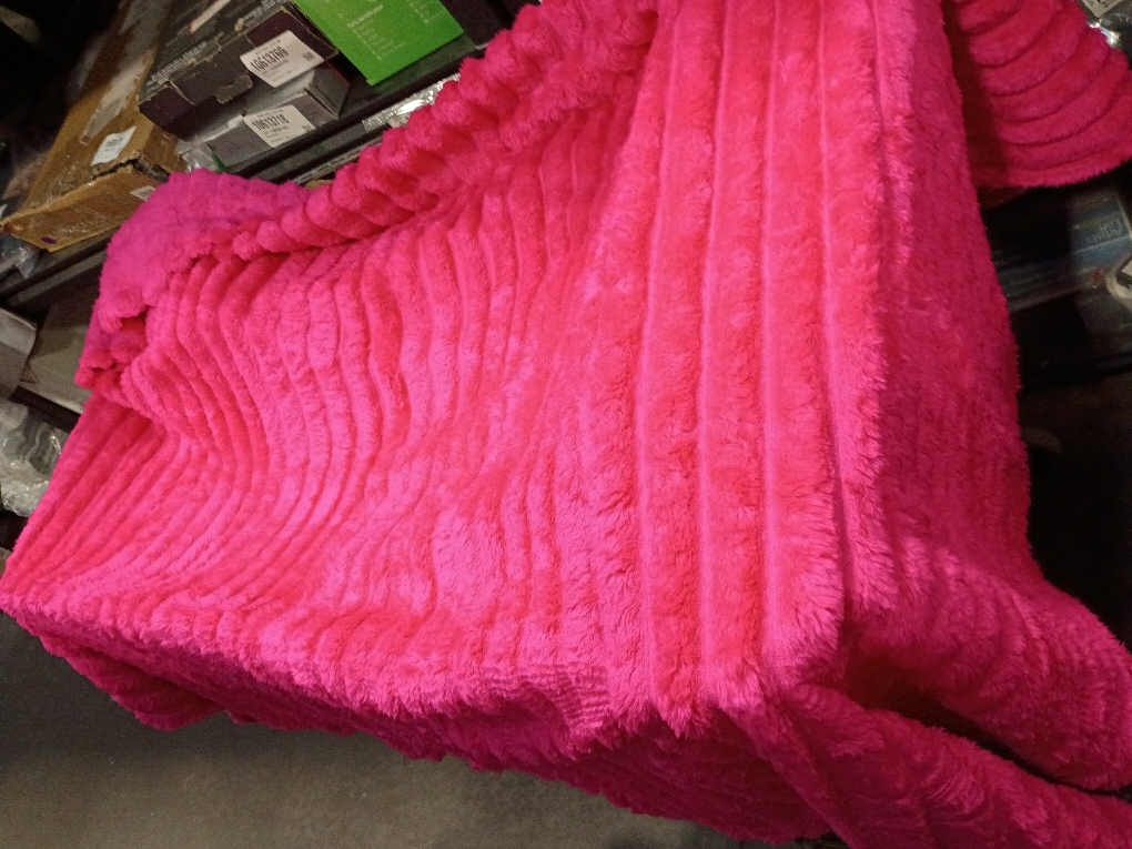 Pink Bed Decorative Blanket NEW Faux Fur Ruched Bubble Throw ...