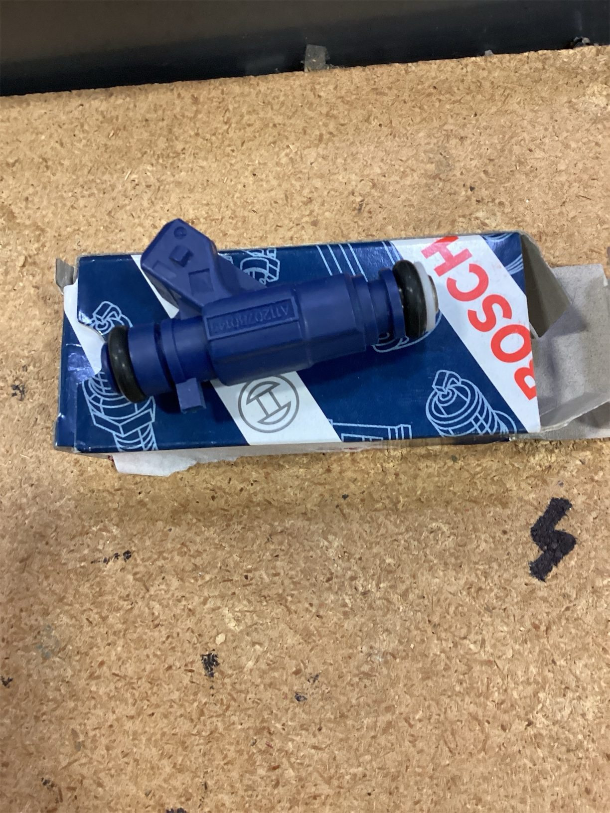 BOSCH 62674/0280156065 Original Equipment Fuel Injector - Single