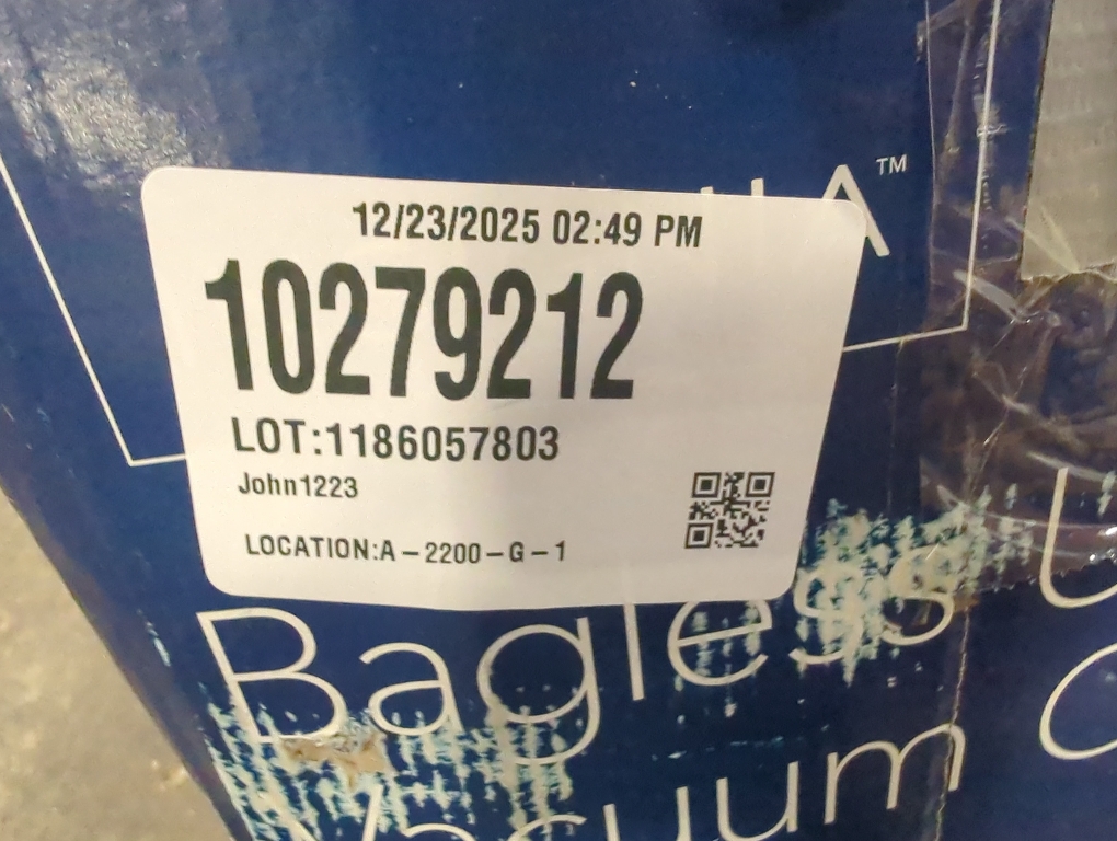 Insignia™ - Bagless Upright Vacuum - Black