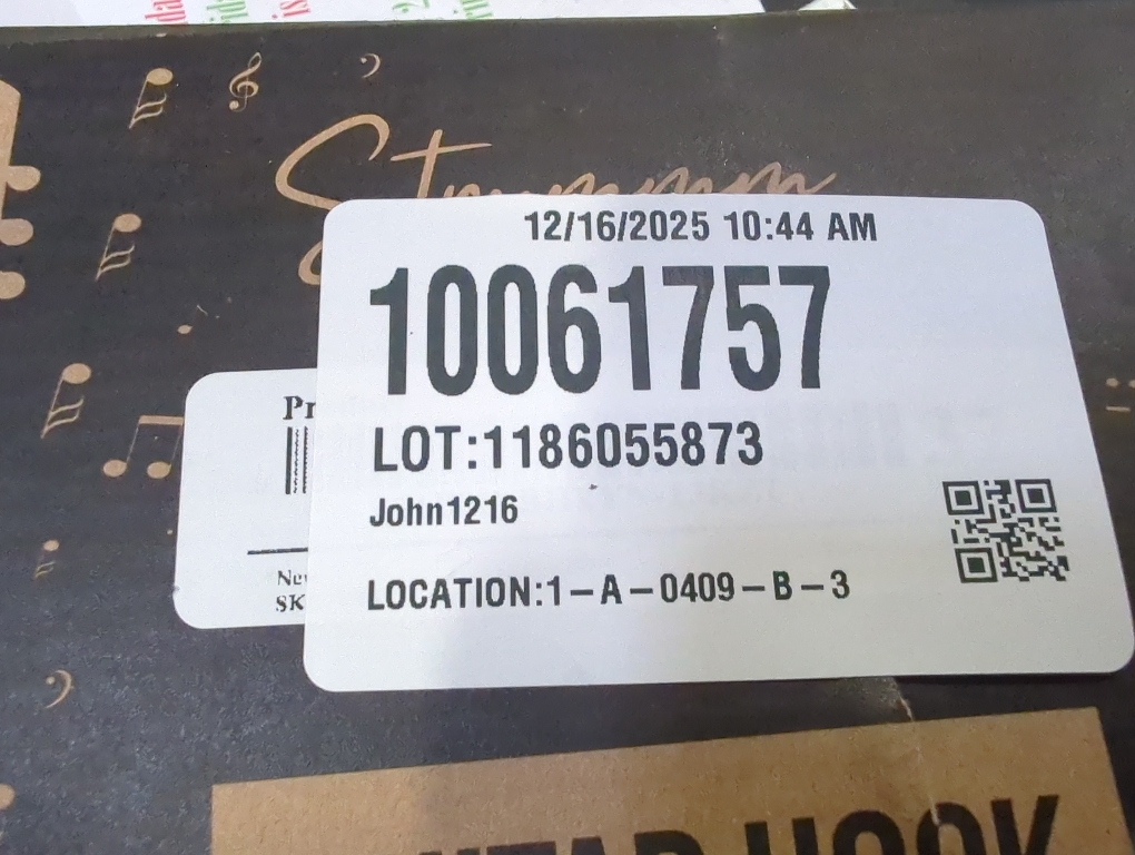 Guitar Wall Mount Hook: Modern Design Walnut Wood Guitar Hanger for Storage & Display. Heavy Duty Ply Guitar Holder for the Wall. Hangers Stand for Acoustic Guitars, Ukulele, Bass, Violin, Cello