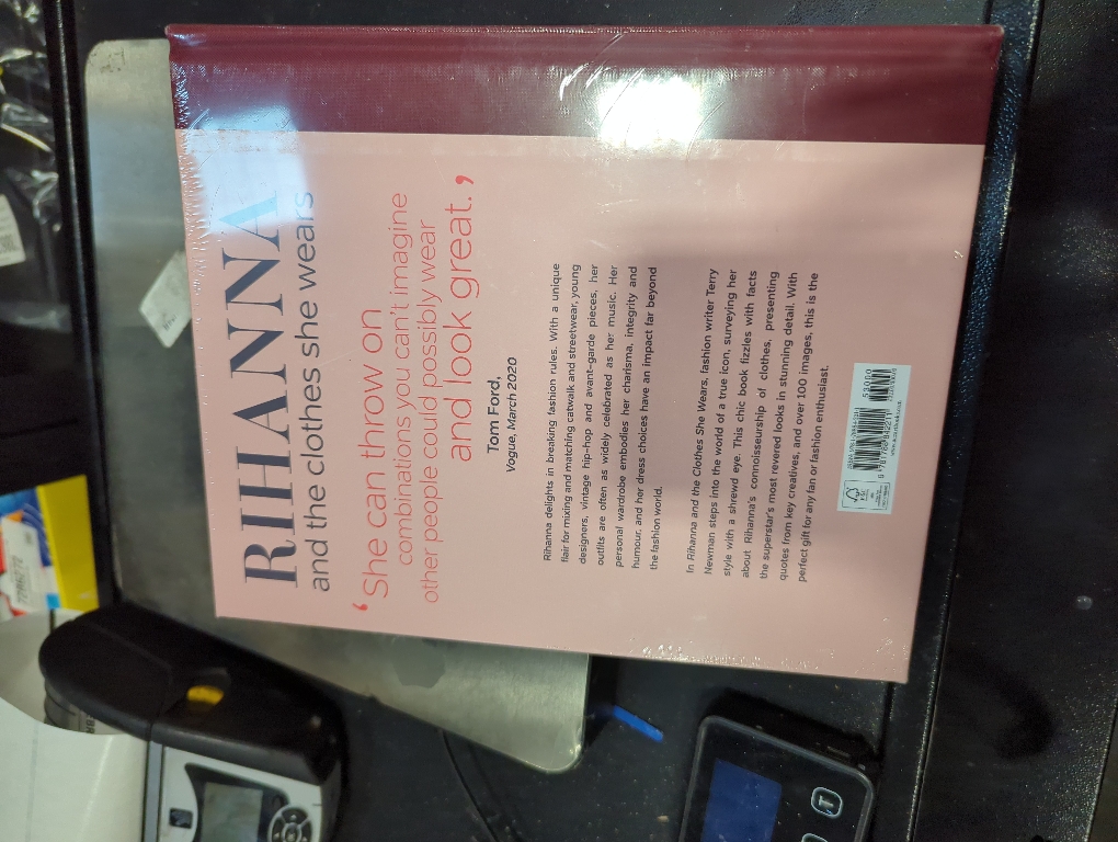 Rihanna - by  Terry Newman (Hardcover)