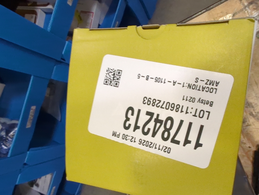 SOTO Titanium Pot, Ultralight Backpacking Pot with Lifter for Camping Hiking, Backpacking, Outdoor & Picnic (750ml)