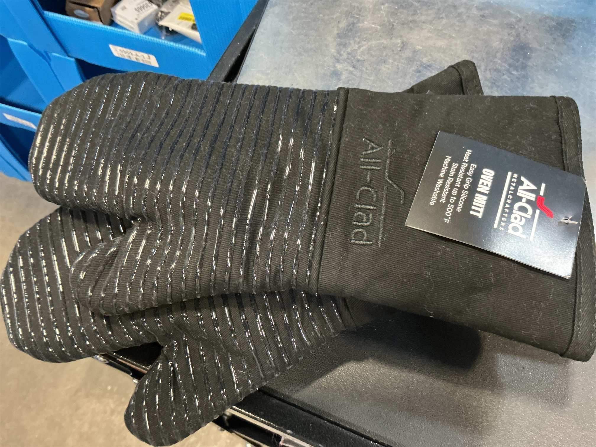 2 pack All-Clad Silicone Oven Mitts: Heat Resistant up to 500 Degrees - 100% Cotton & Silicone, 14x7 Oven Mitt for Kitchen and Barbecue, 2-Pack, Black